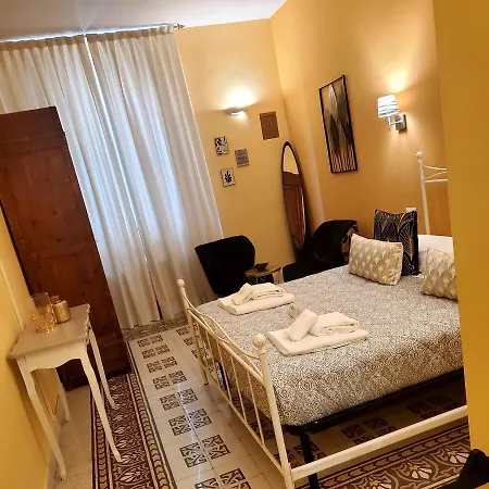 Residenza Fillanfi * 루카